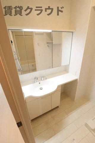 レーヴの独立洗面台|独立洗面台あり、毎朝おしゃれに忙しい女性の方におすすめです