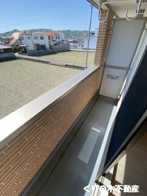 【バルコニー】 | パサージュ　デュ　ヴァン | 反転タイプのお部屋の写真です（現況を優先いたします）