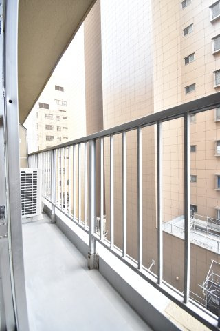 南堀江スカイハイツのバルコニー