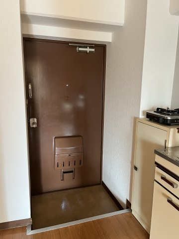 【玄関】 | エイシンビル
