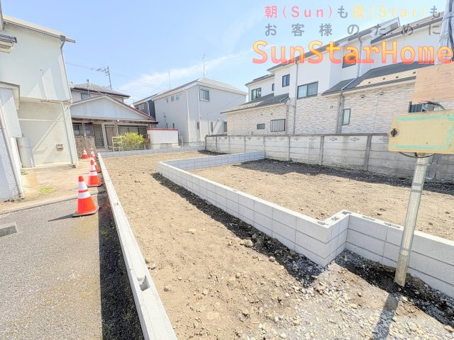 【サンスターホーム】福生市熊川　駅近新築戸建1号棟の駐車場