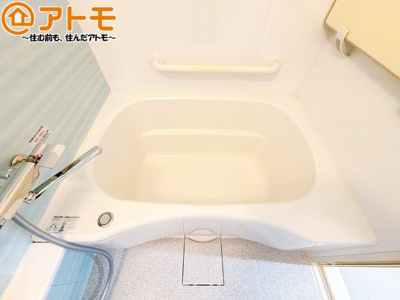 【浴室】 | 聖一色運動場前ハイム | 脚を伸ばしてリフレッシュ♪広々湯舟でお湯に浸かれば疲労回復効果につながります♪
