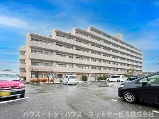 クレセントコートおおたかの森の外観