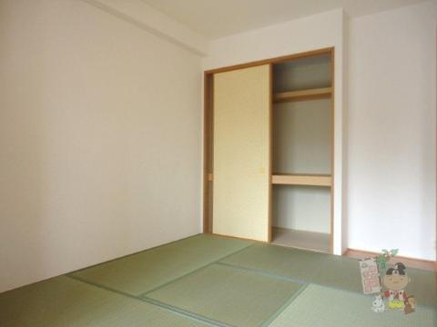 グランマスト伊島の居間・リビング|和室
