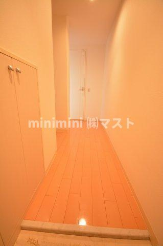 大阪市西区土佐堀３丁目の賃貸マンションの玄関