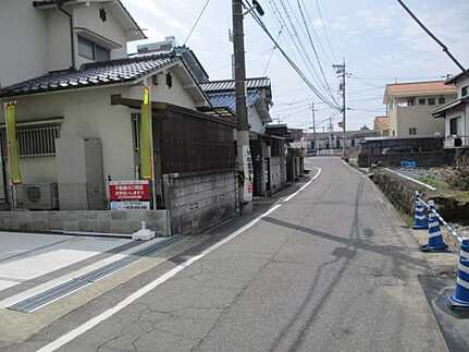 廿日市市上平良字郡塚の前面道路含む現地写真