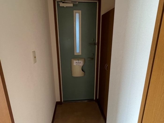 サンライズ北新保　B棟の玄関