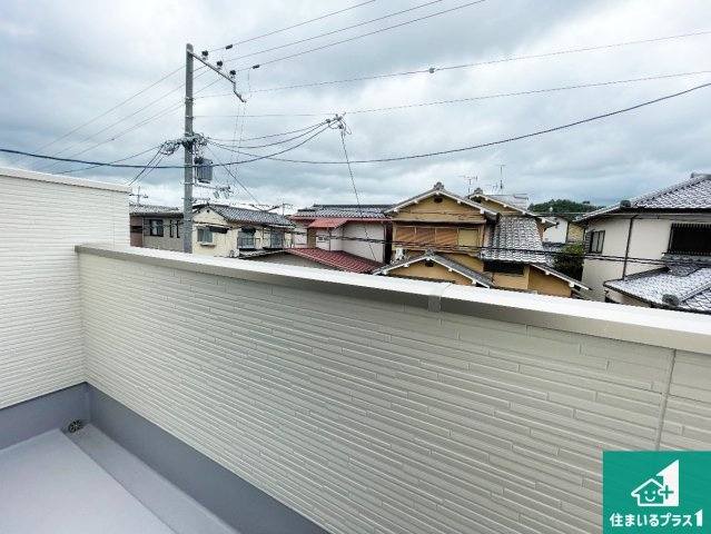 亀岡市余部町天神又　第6期　新築一戸建てのバルコニー|日当たりのよいバルコニー！お部屋が開放的に！