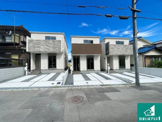 亀岡市余部町天神又　第6期　新築一戸建ての外観|流行に左右されないシンプルな外観！