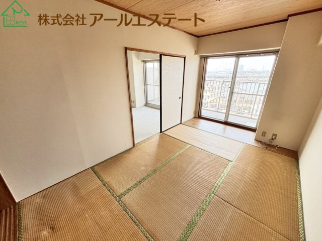 マンハイム加古川C棟　　　山陽電鉄「別府駅」徒歩7分の和室