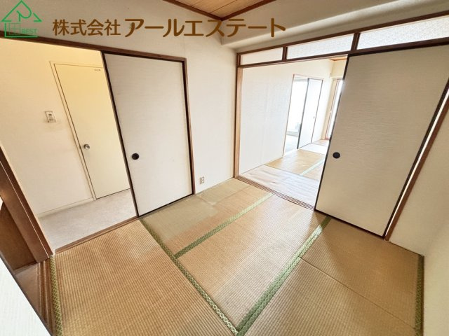 マンハイム加古川C棟　　　山陽電鉄「別府駅」徒歩7分の和室