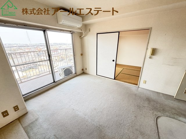 マンハイム加古川C棟　　　山陽電鉄「別府駅」徒歩7分の洋室