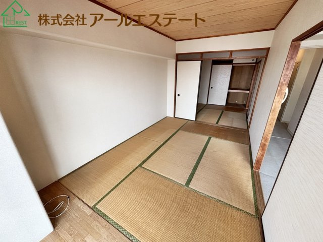 マンハイム加古川C棟　　　山陽電鉄「別府駅」徒歩7分の和室