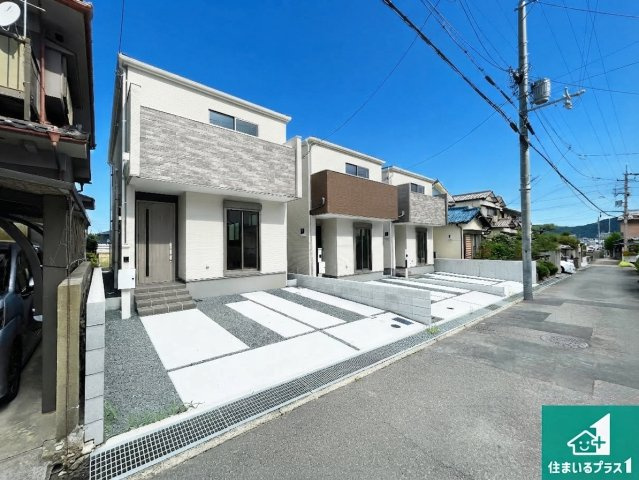 亀岡市余部町天神又　第6期　新築一戸建ての外観|流行に左右されないシンプルな外観！