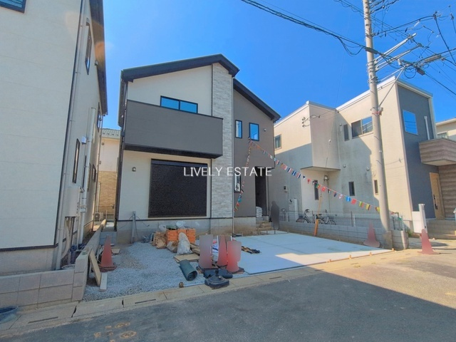 越谷市東越谷10丁目 新築分譲住宅 全2棟 1号棟の外観