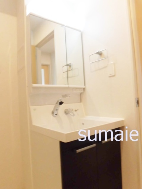 ノーブル西尾久Ⅰの洗面所|洗面台です☆