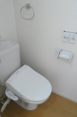 【トイレ】 | バリーヒルズ高井 | 同間取り別部屋写真です。