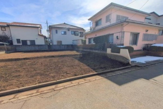 【前面道路含む現地写真】 | 日野市東平山２丁目　全２棟　B号棟　仲介手数料無料