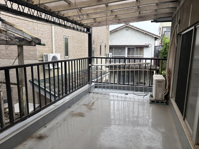 植田町本町一丁目 中古一戸建てのバルコニー