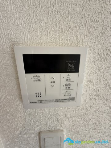 秦野市堀西第24　新築戸建　全2棟1号棟の発電・温水設備