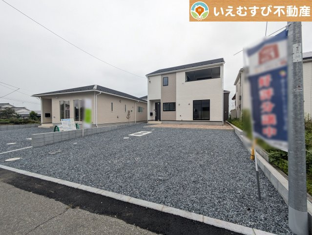 Cradle garden　大泉町寄木戸第18の駐車場