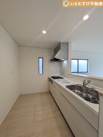 Cradle garden　大泉町寄木戸第18のキッチン