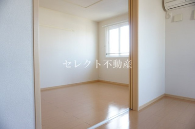 【寝室】 | ＶｉｏｌａⅡ | 【ＶｉｏｌａⅡ】物件の内装です