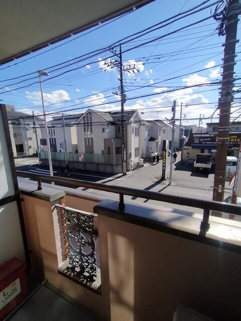 山康ビルのバルコニー