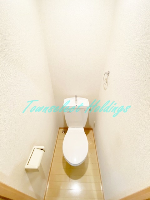 鎌倉市由比ガ浜１丁目の賃貸マンションのトイレ|清潔感のあるトイレです