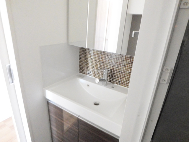 Ｌａ　Ｄｏｕｃｅｕｒ志茂の洗面所|独立洗面台です☆