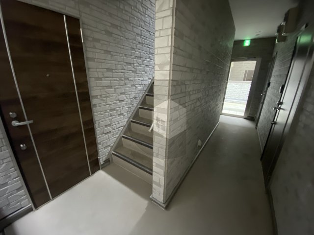 アート東大阪B棟のロビー
