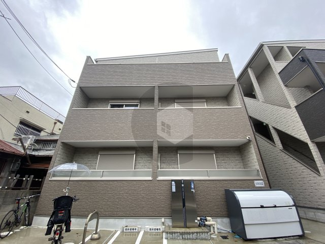 アート東大阪B棟の外観