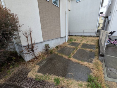 【庭】 | 平岡町土山一戸建て