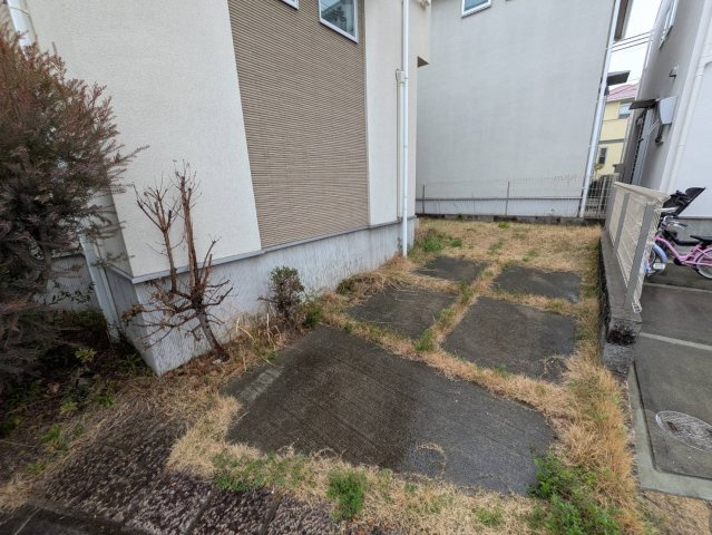 【庭】 | 平岡町土山一戸建て