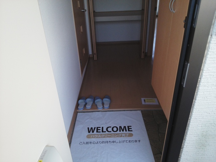 ストリーム Fの玄関