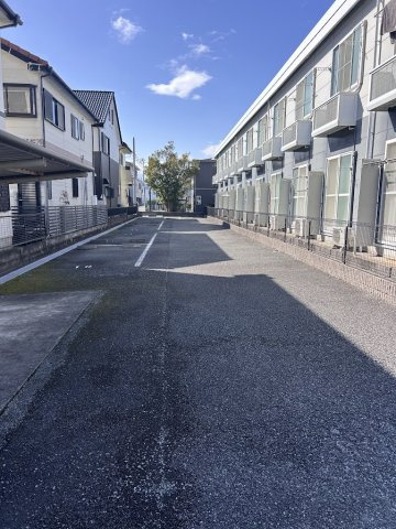 スカイゲート間門の駐車場
