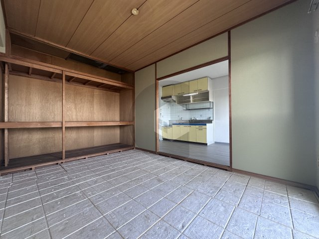 東大阪市御厨栄町３丁目の賃貸マンションの子供部屋