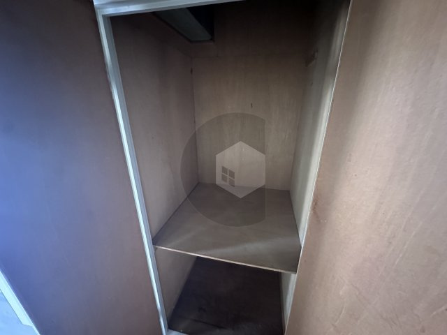 東大阪市御厨栄町３丁目の賃貸マンションの収納