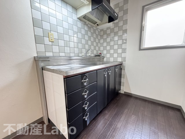 徳島市佐古四番町の賃貸マンションのキッチン