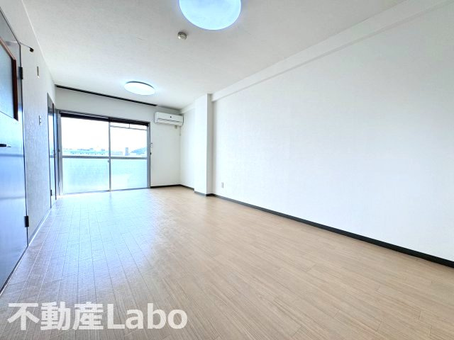 徳島市佐古四番町の賃貸マンションの洗面所