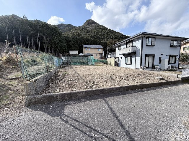 丹波市氷上町上成松の売地の外観