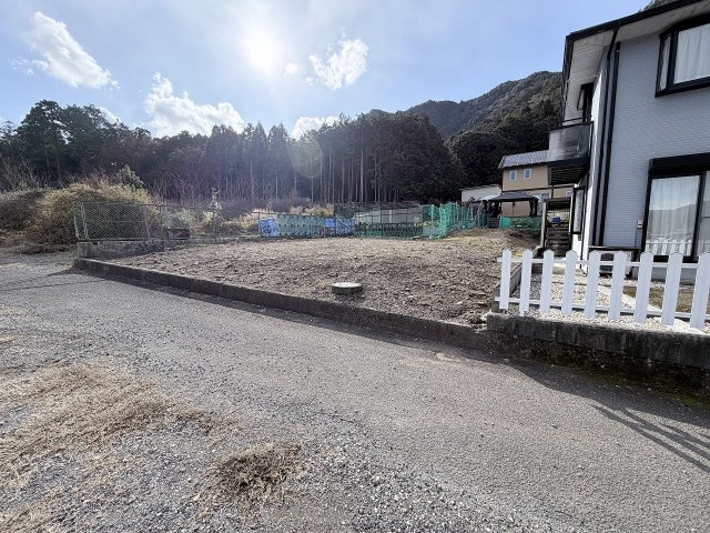 丹波市氷上町上成松の売地の外観