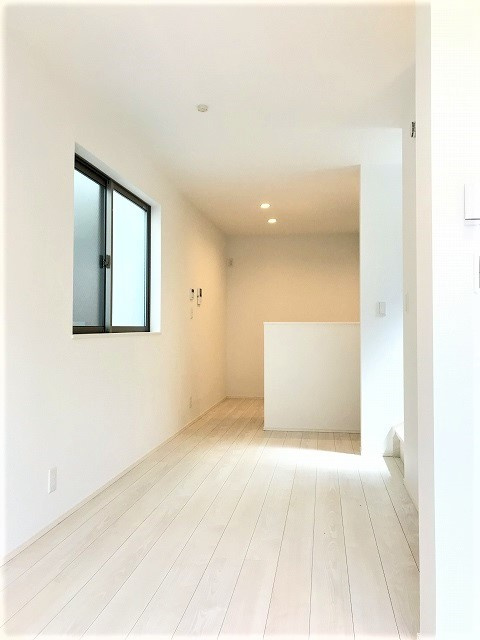 大田区上池台４丁目の中古一戸建の居間・リビング