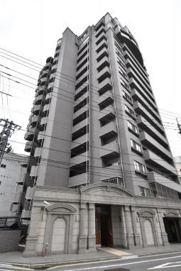 フローレンス西白島グランドアークの外観