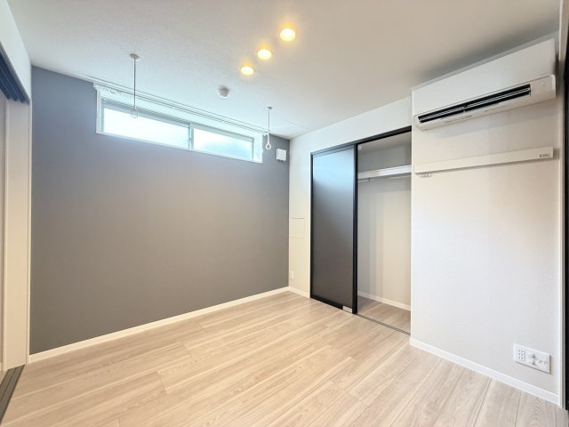 スプリング　クレストの洋室