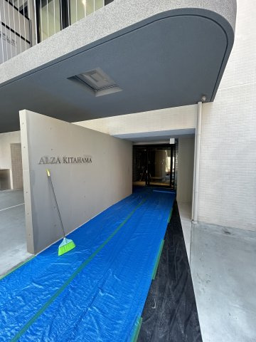 ALZA北浜のエントランス