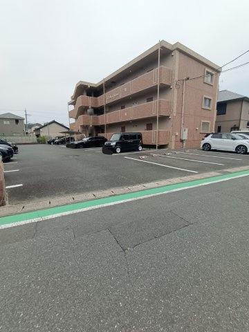 モンシャトーの駐車場