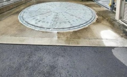 クレイシア板橋志村の駐車場