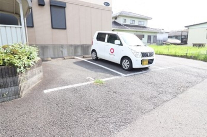 ウィルビュー　B棟の駐車場
