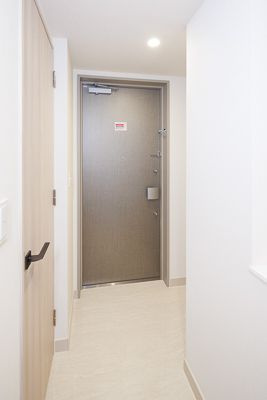 レガシス中目黒の玄関